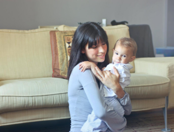 Choisir le bon professionnel du baby-sitting : les conseils a suivre