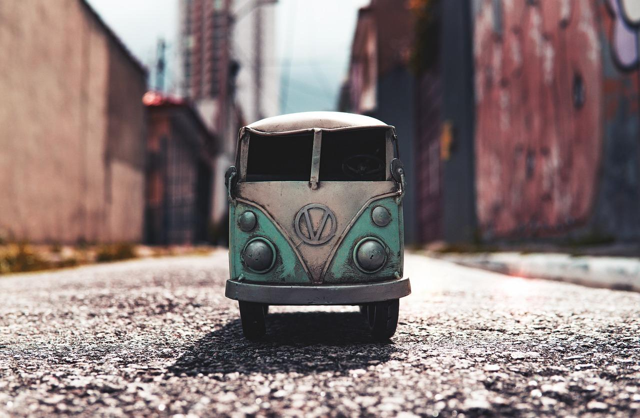 Comment optimiser la location d’un minibus pour les grandes familles en vacances